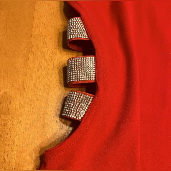 New ALMOST FAMOUS CUTOUT SPARKLING RED DRESS NWT - Picture 5 of 8